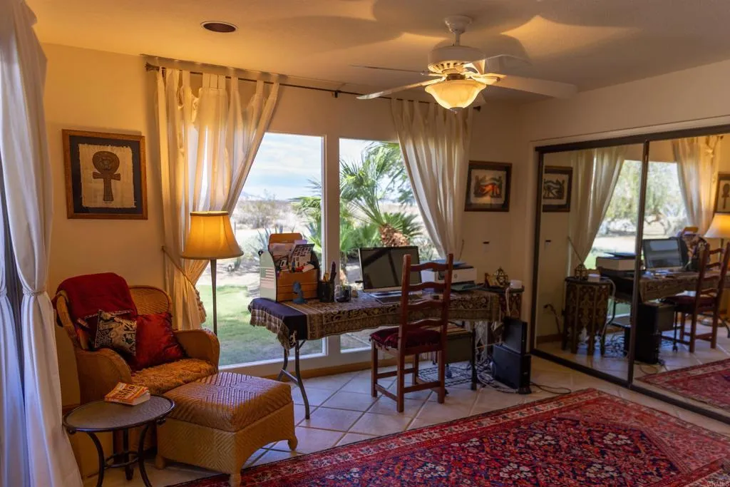 https://cdn.realtyfeed.com/cdn/127/306345795/2ebe3c43cc38741ec328c22263a20c51.webp