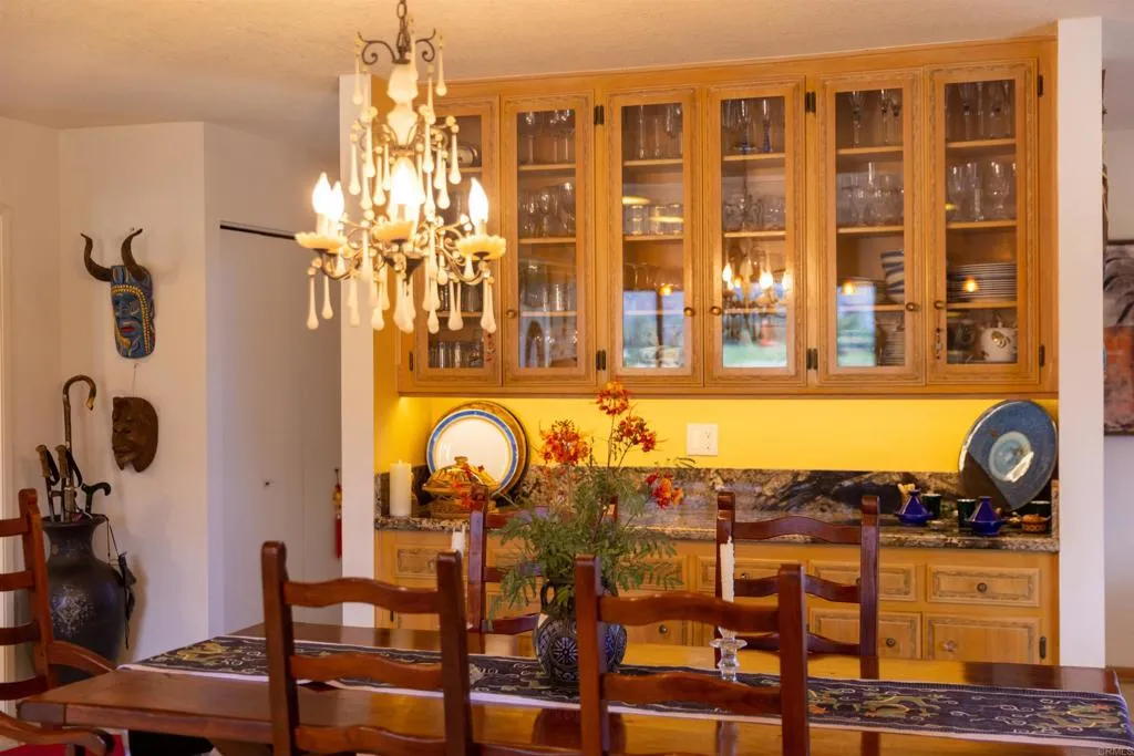 https://cdn.realtyfeed.com/cdn/127/306345795/3fcd246072e4532ca87b25d6077fc042.webp