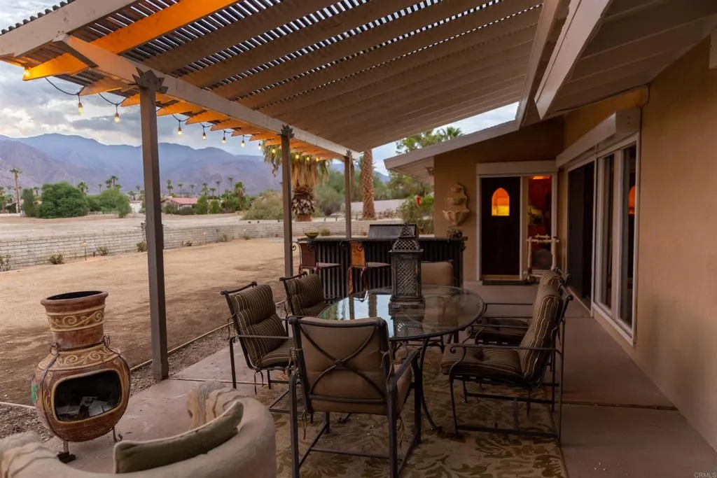 https://cdn.realtyfeed.com/cdn/127/306345795/82d6fb33888be11b02e00a98c577a2f5.webp