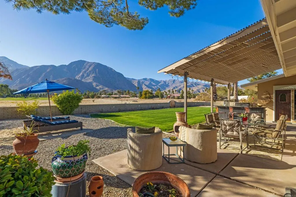 https://cdn.realtyfeed.com/cdn/127/306345795/94671365231d187ebbfea401a54566ca.webp