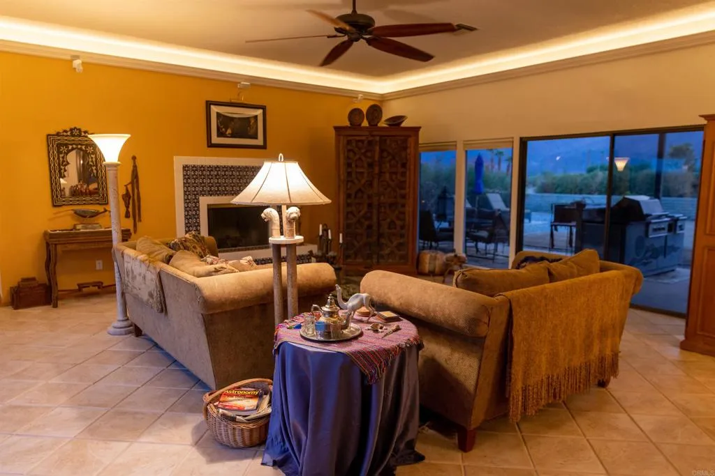 https://cdn.realtyfeed.com/cdn/127/306345795/d1d98a721225ef457b02f91eb0594831.webp