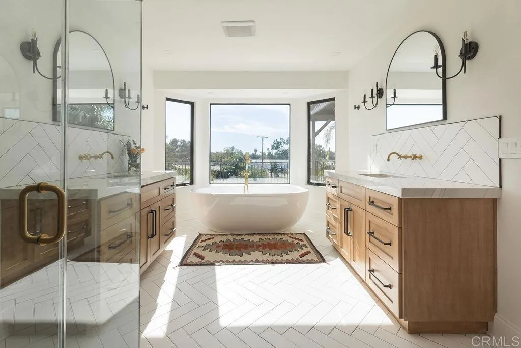 https://cdn.realtyfeed.com/cdn/127/306346423/3fac5a3f13f01d5f28b2d1a0d45dd61f.webp