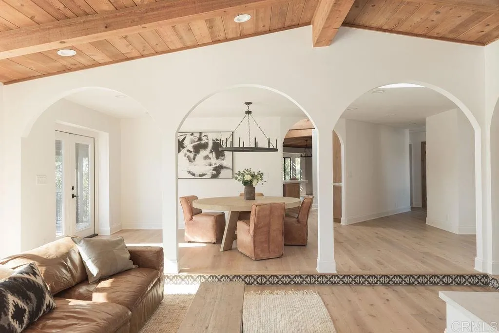 https://cdn.realtyfeed.com/cdn/127/306346423/5b98564d5334520d5d0b8b95f35010fe.webp