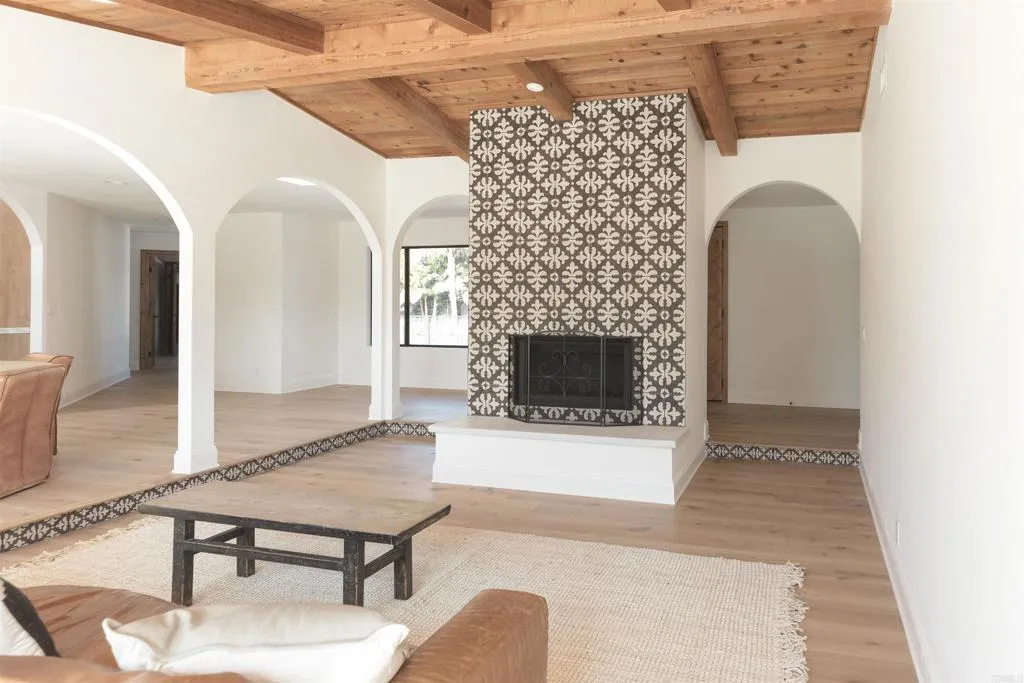 https://cdn.realtyfeed.com/cdn/127/306346423/5e0a2409c9c1abe07f71d686aeabdbb2.webp