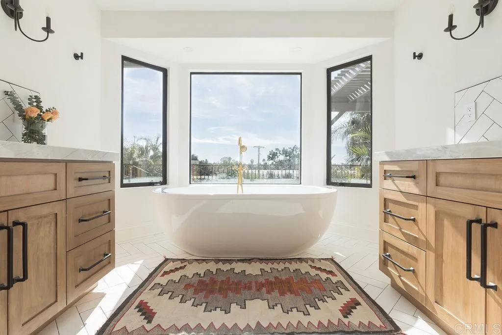 https://cdn.realtyfeed.com/cdn/127/306346423/9bcc610986bc9671d20d5f2eeaf079b2.webp
