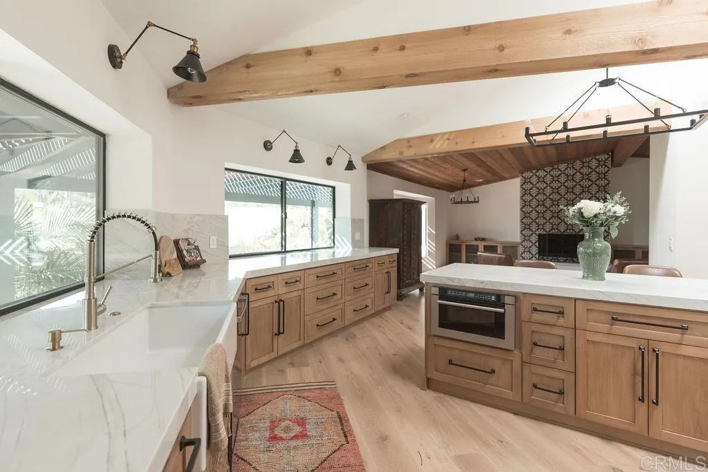https://cdn.realtyfeed.com/cdn/127/306346423/decbe312b0694b75b9d3b8f67ee047e7.webp
