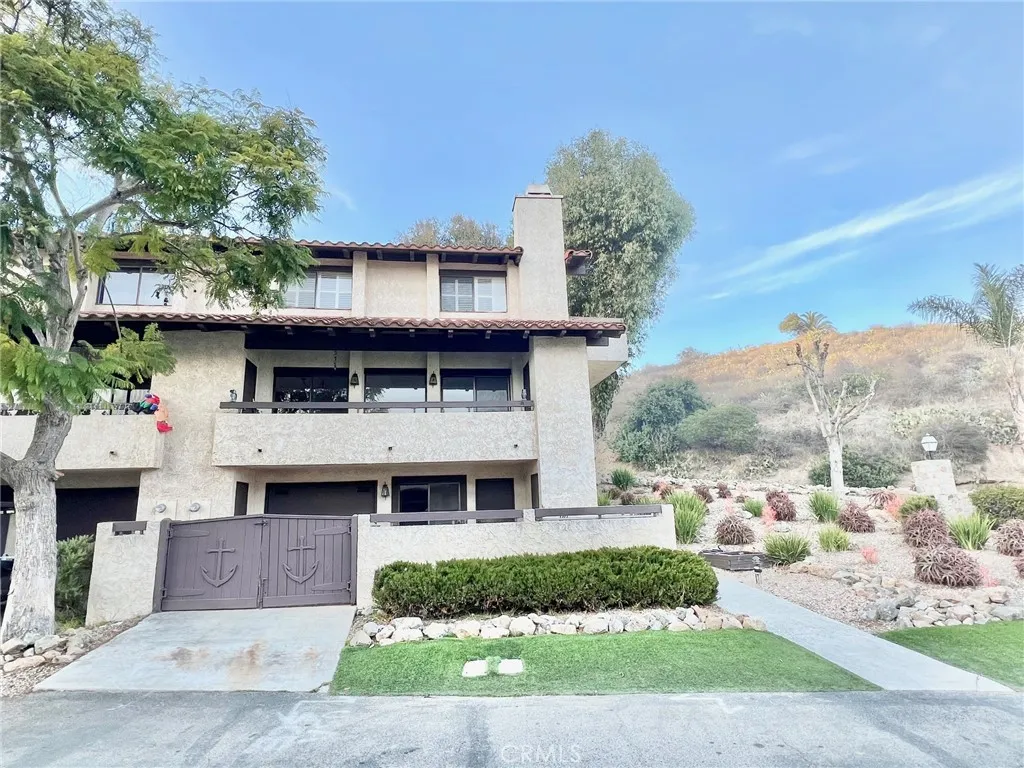 1 Cabrillo Drive, Avalon, Ca 90704