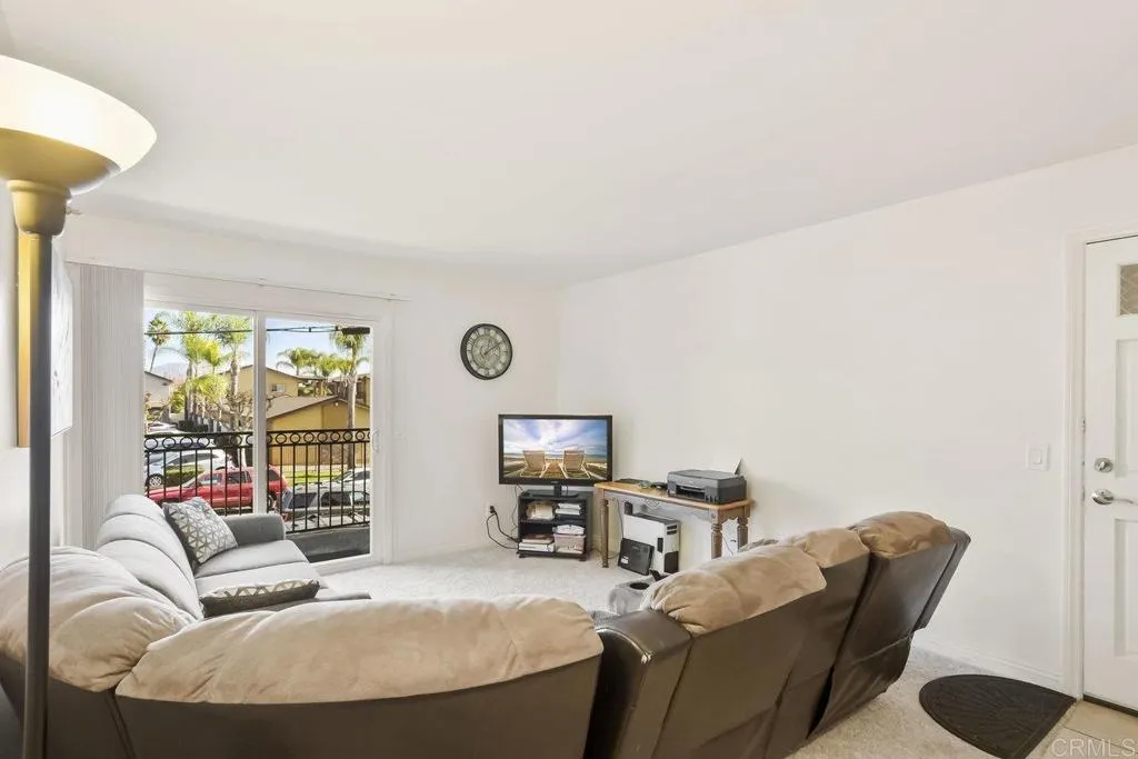 https://cdn.realtyfeed.com/cdn/127/306346833/1ab31da11f79b27157f866f1cc2eae44.webp