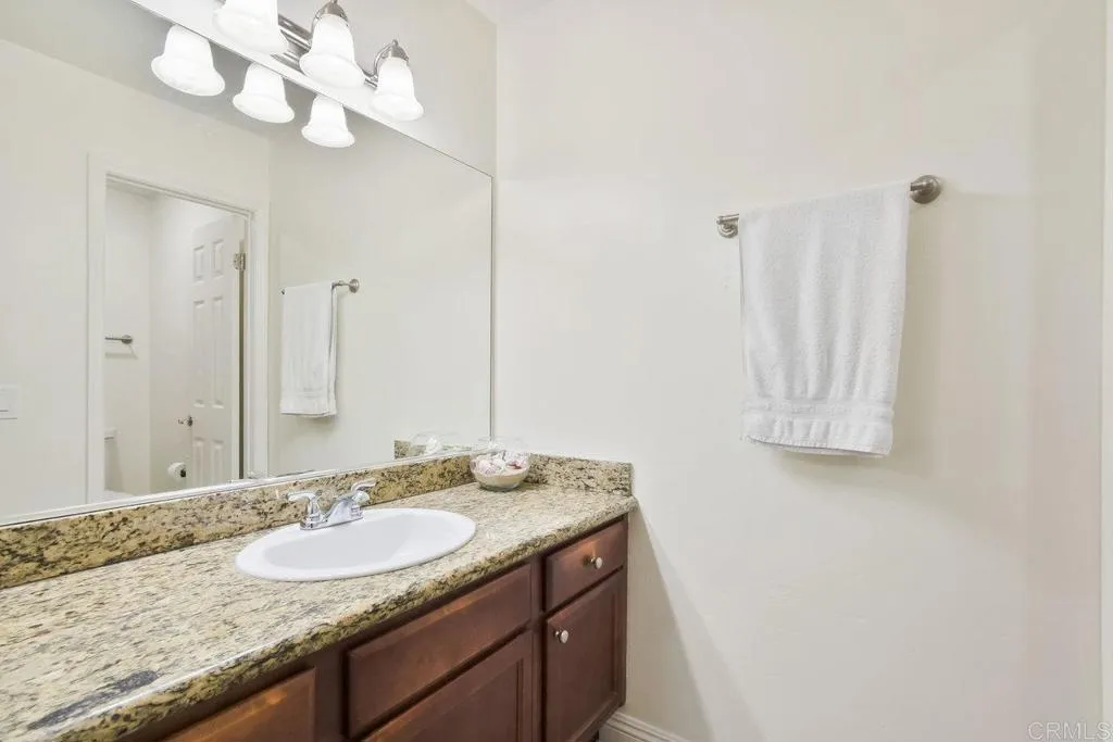 https://cdn.realtyfeed.com/cdn/127/306346833/37f467f7e5828fa9ba1ac70f339f4074.webp