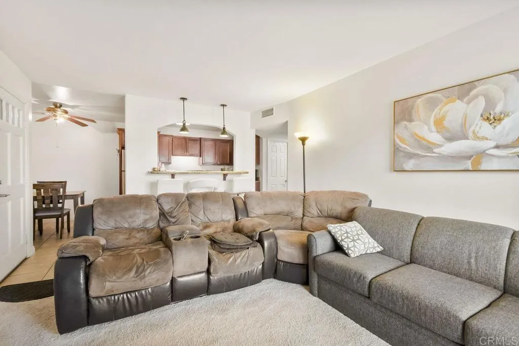 https://cdn.realtyfeed.com/cdn/127/306346833/c64945d188bbc342ed7f1494166a630a.webp
