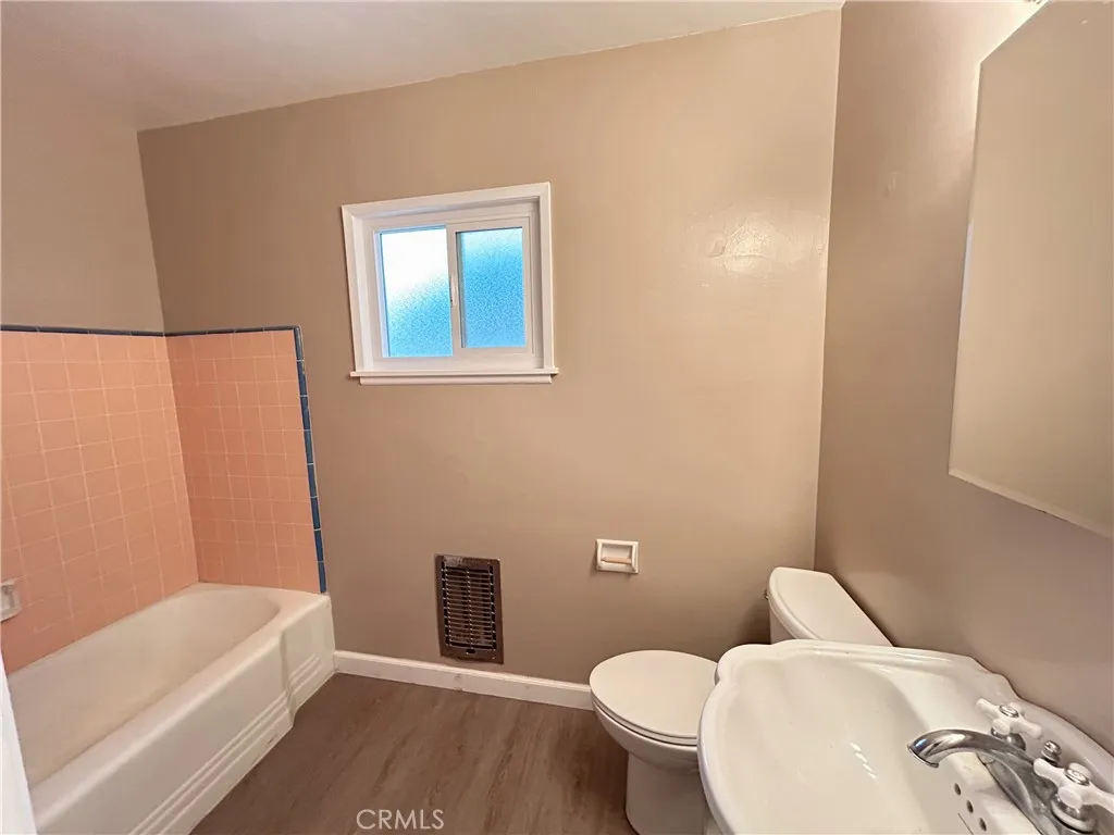 https://cdn.realtyfeed.com/cdn/127/306347033/fdb8665e689808c3a4eb354b07bc750d.webp