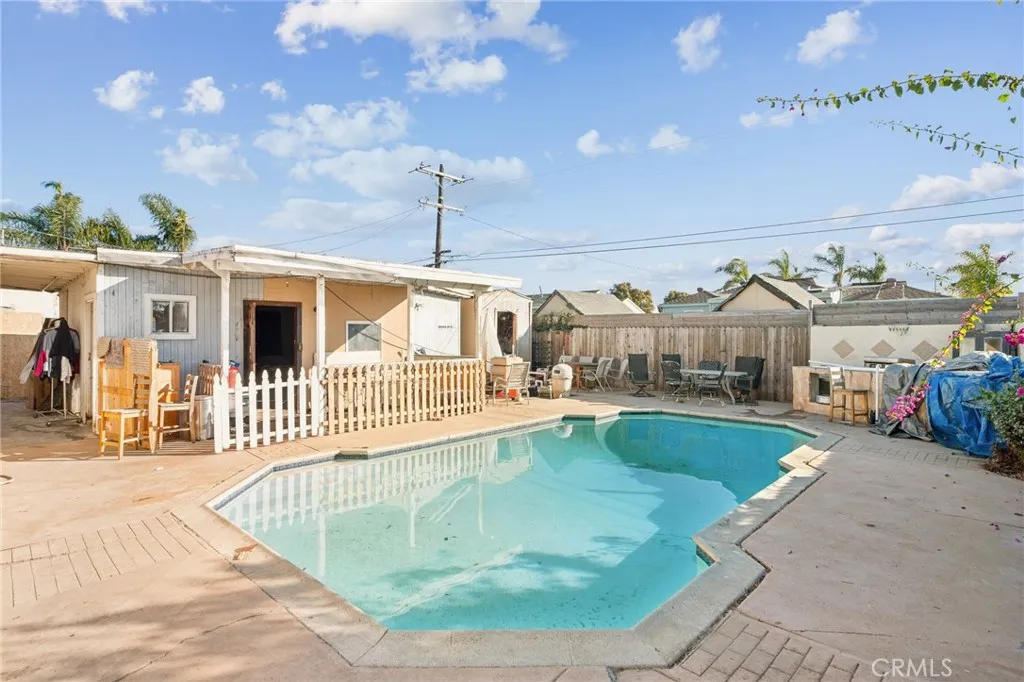 https://cdn.realtyfeed.com/cdn/127/306347095/672e470e4c15947c222a926454308b74.webp
