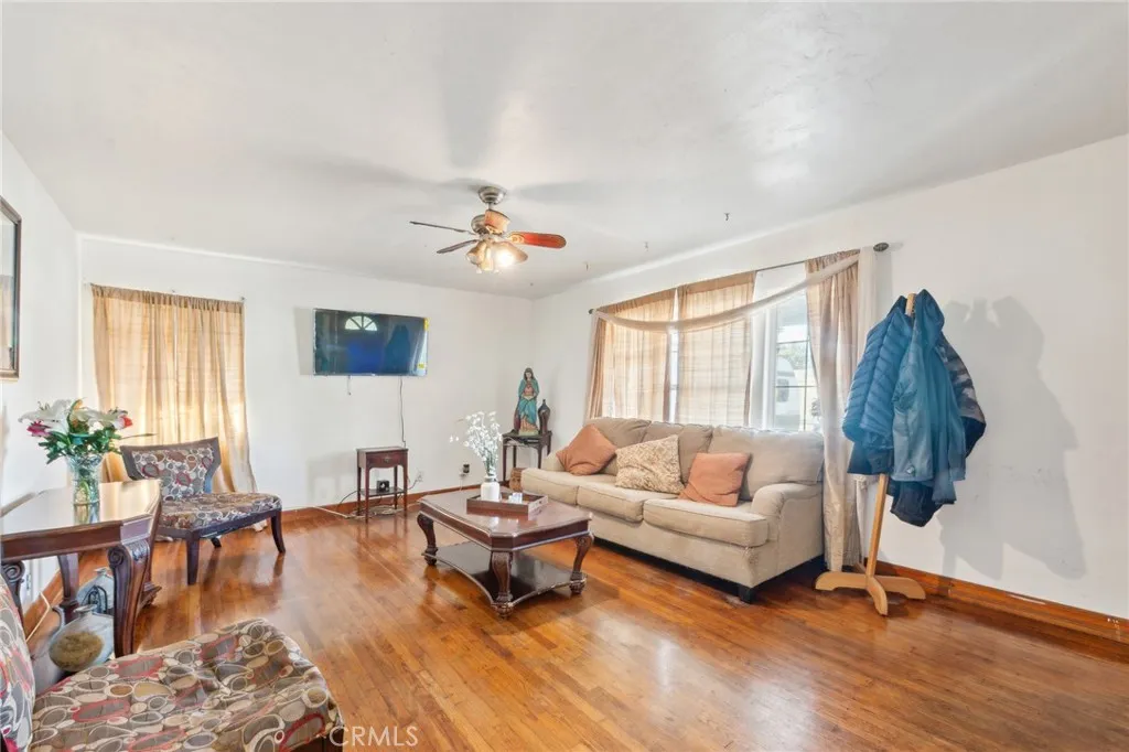 https://cdn.realtyfeed.com/cdn/127/306347095/87a583fd8d7a46b9ea1807c359fcb639.webp