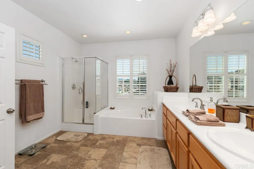 https://cdn.realtyfeed.com/cdn/127/306347182/48da6a17ec0f1fb0a2ae8bef6416e315.webp