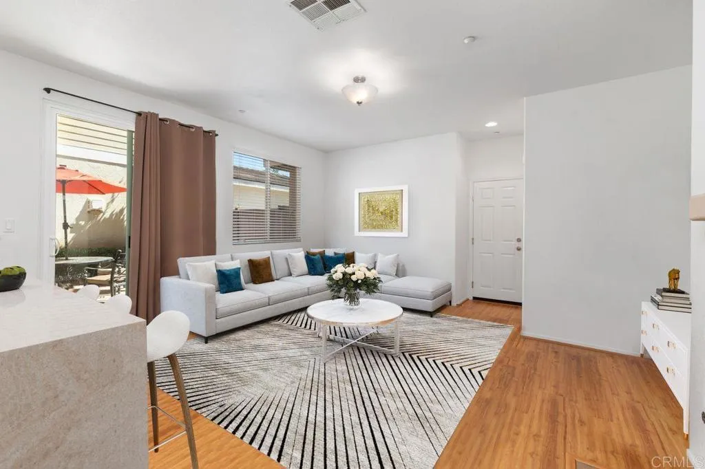 https://cdn.realtyfeed.com/cdn/127/306347182/75393f35e2961478891864d6120dafa1.webp