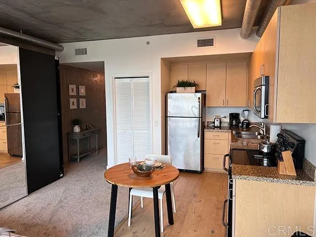 https://cdn.realtyfeed.com/cdn/127/306347502/ad7a4faecc25a5ab9ea18d5d0605b78a.webp