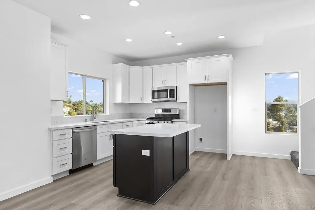 https://cdn.realtyfeed.com/cdn/127/306347655/81d547dfad3253284def527bf7be1db1.webp
