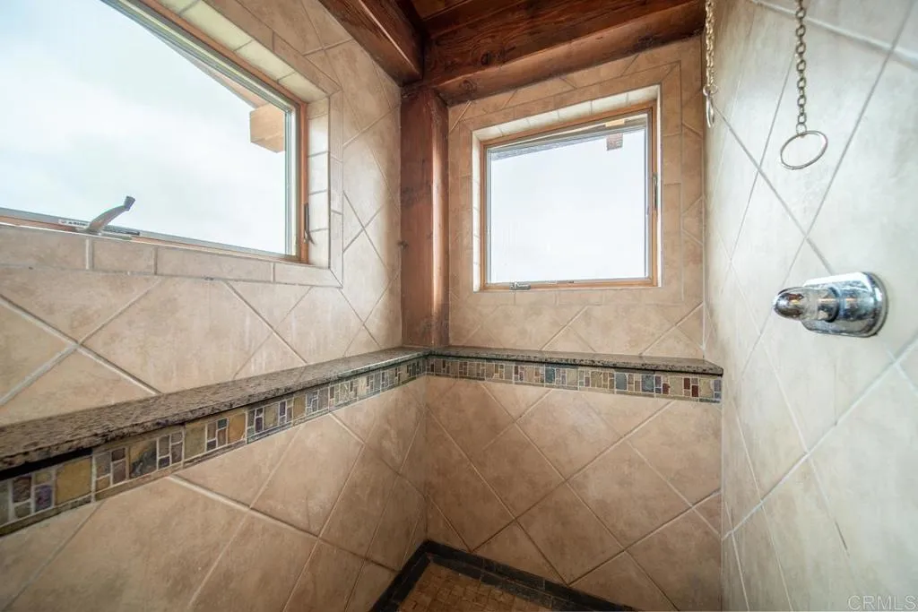 https://cdn.realtyfeed.com/cdn/127/306347909/0100a9eae55dd3b0a483a762af076285.webp