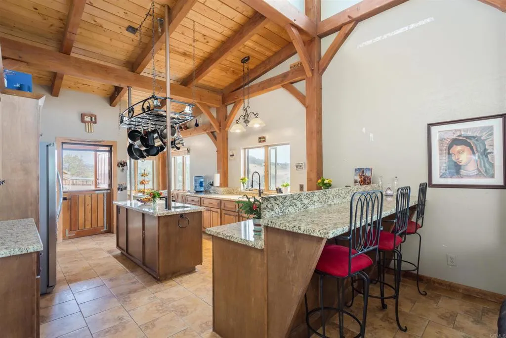 https://cdn.realtyfeed.com/cdn/127/306347909/a18230426f07a4b29bc6c45715f834e6.webp