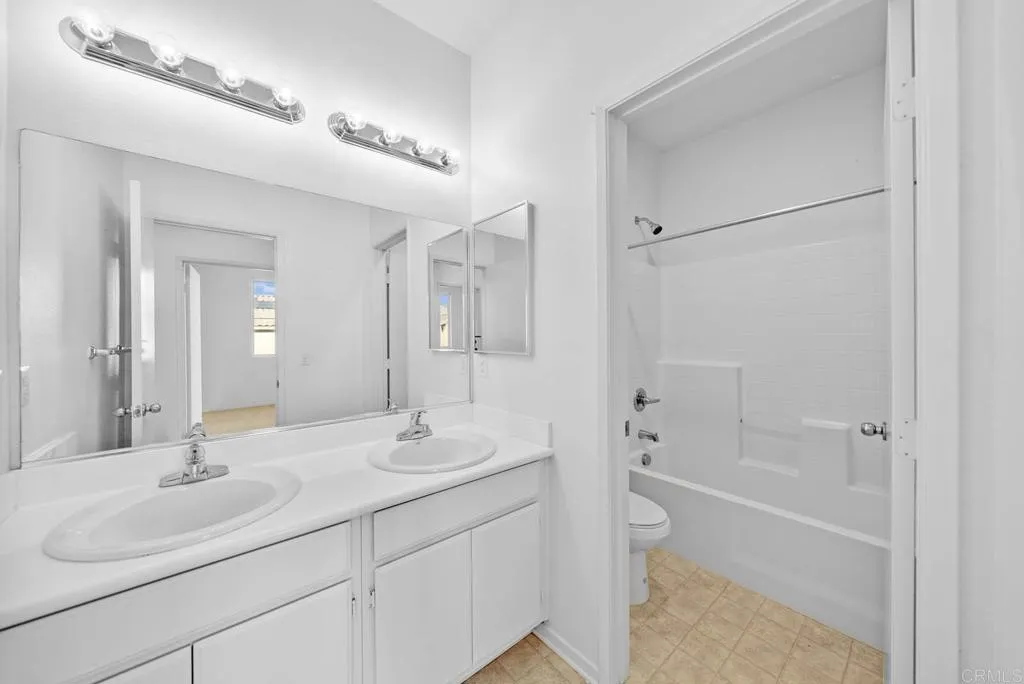 https://cdn.realtyfeed.com/cdn/127/306348360/79c6570c84512304067184b0aea7a37a.webp