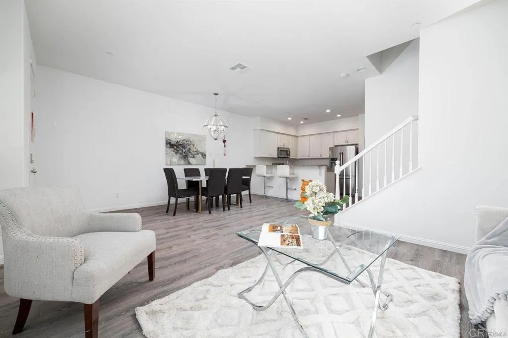 https://cdn.realtyfeed.com/cdn/127/306348360/81320bb362a6641042b2067c3beaf8ee.webp
