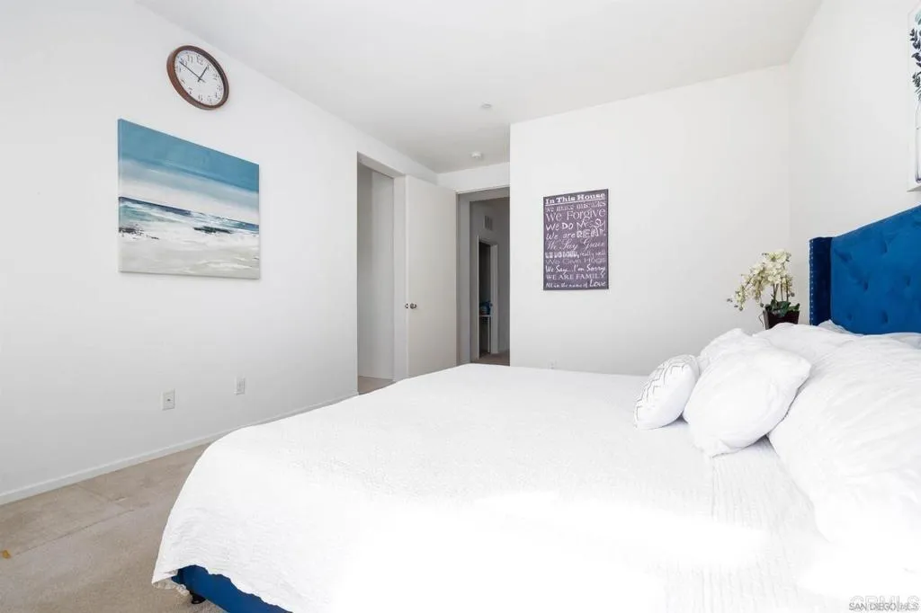 https://cdn.realtyfeed.com/cdn/127/306348360/e51a07abe9cd7523c90f9cadf15dac7d.webp