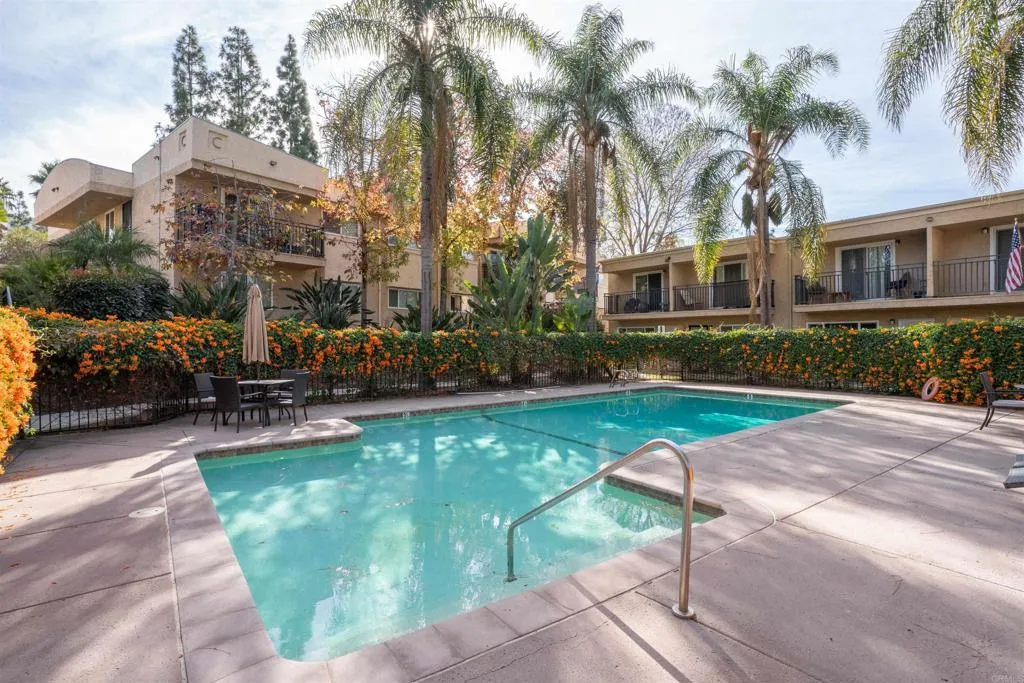 https://cdn.realtyfeed.com/cdn/127/306348408/6a6c35213ed94e8741f0f171e133ed55.webp