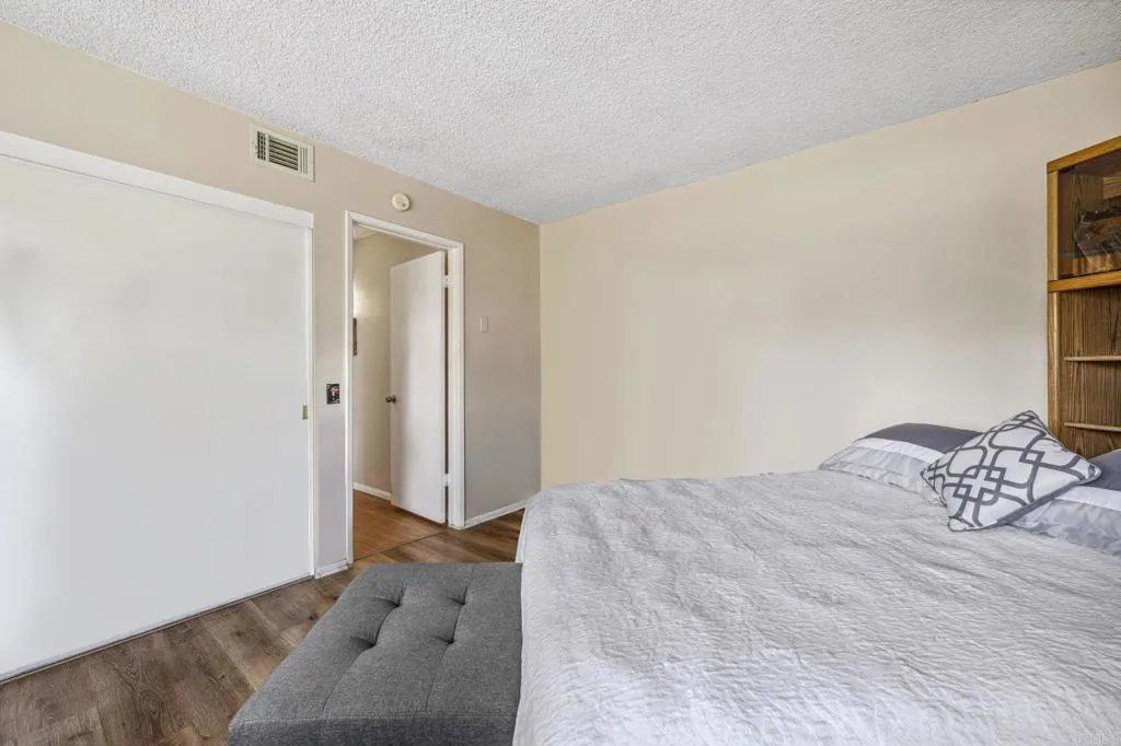 https://cdn.realtyfeed.com/cdn/127/306348463/753a25d903c861b129a9435783fa58c4.webp
