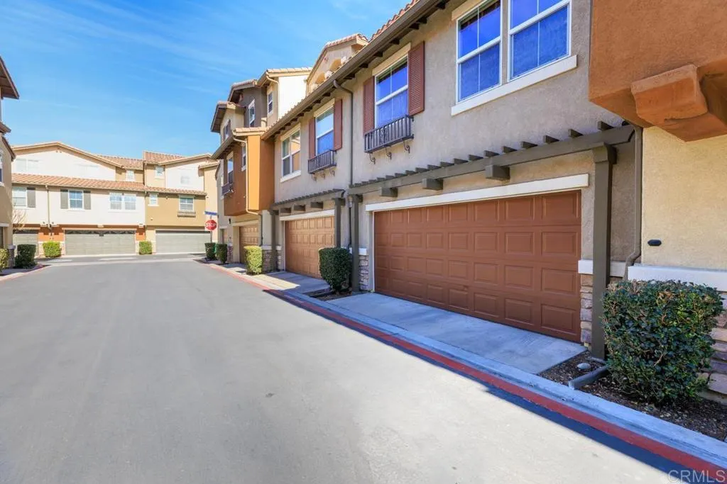 https://cdn.realtyfeed.com/cdn/127/306348672/11c856eaa0c39ae861e7679f7aa154ca.webp