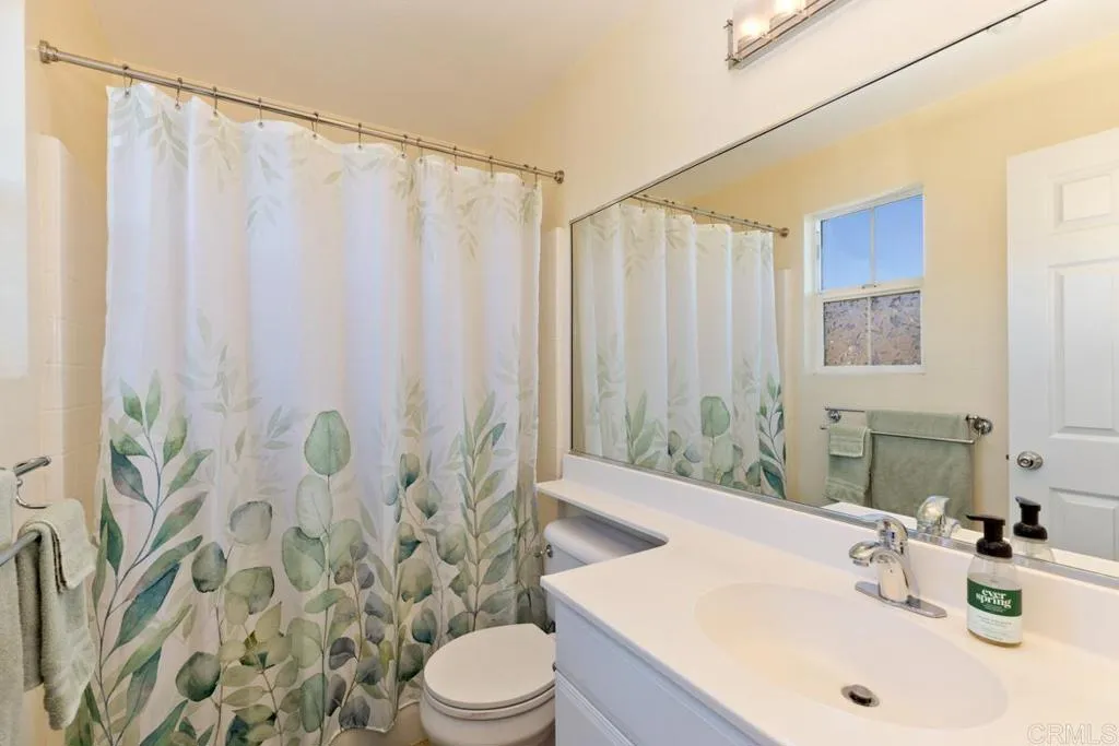 https://cdn.realtyfeed.com/cdn/127/306348672/8979d2c5d0412baede086aecee422bc2.webp