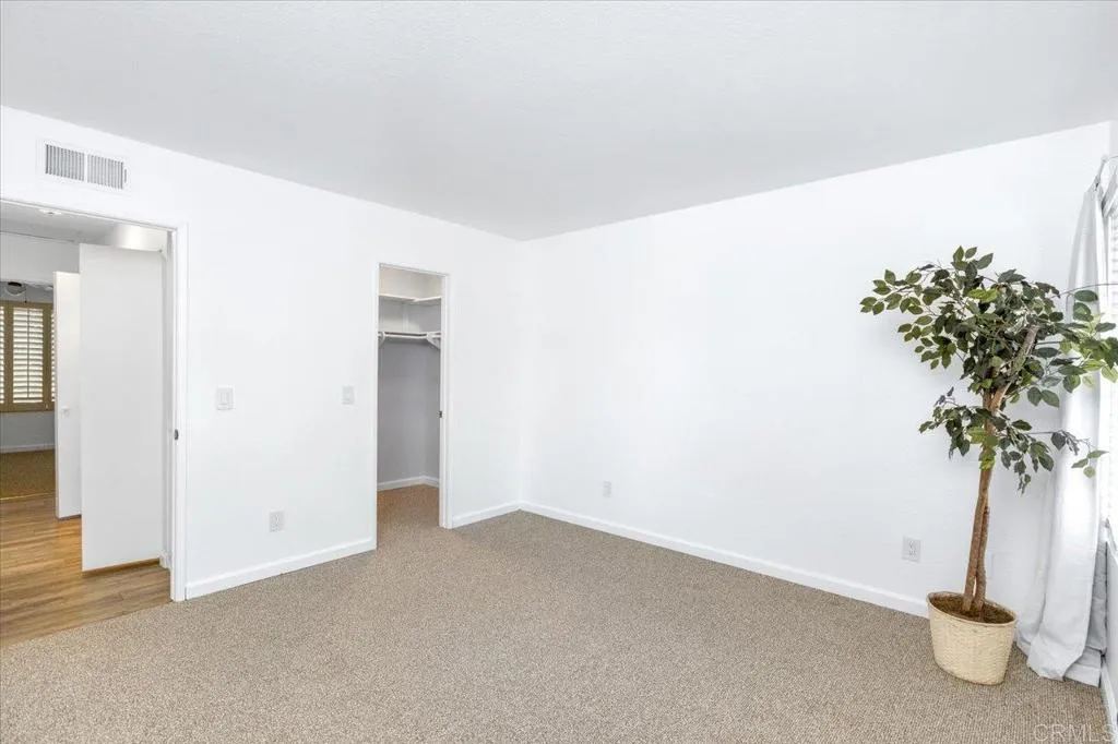 https://cdn.realtyfeed.com/cdn/127/306349397/898788366e0ff1a6fab6f64b4f5a96f7.webp