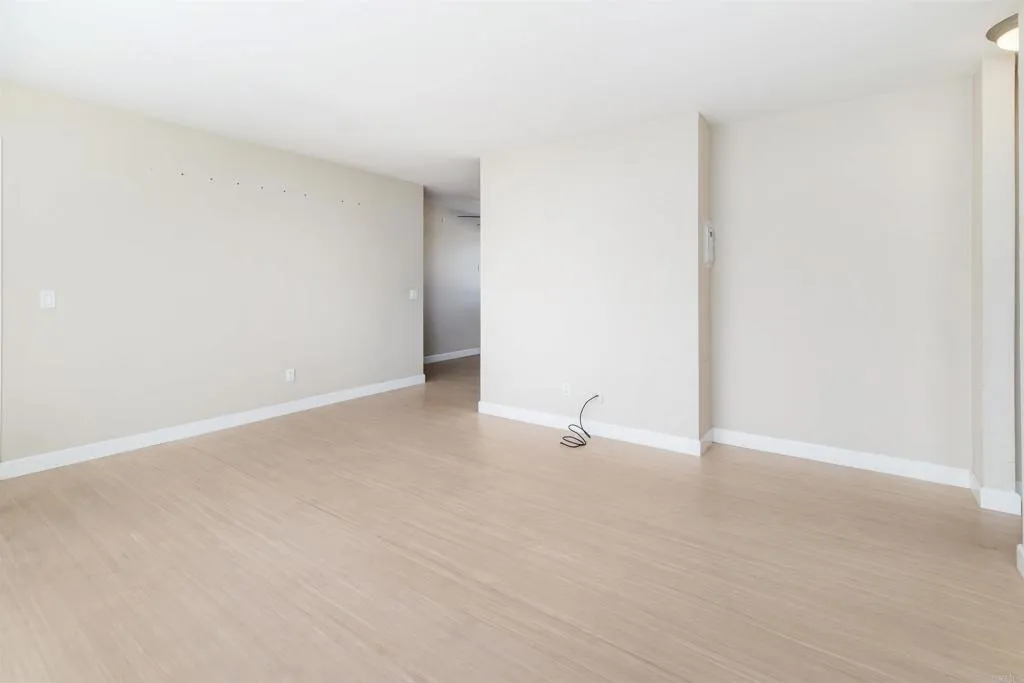 Photo #5: NDP2500804 Listing 