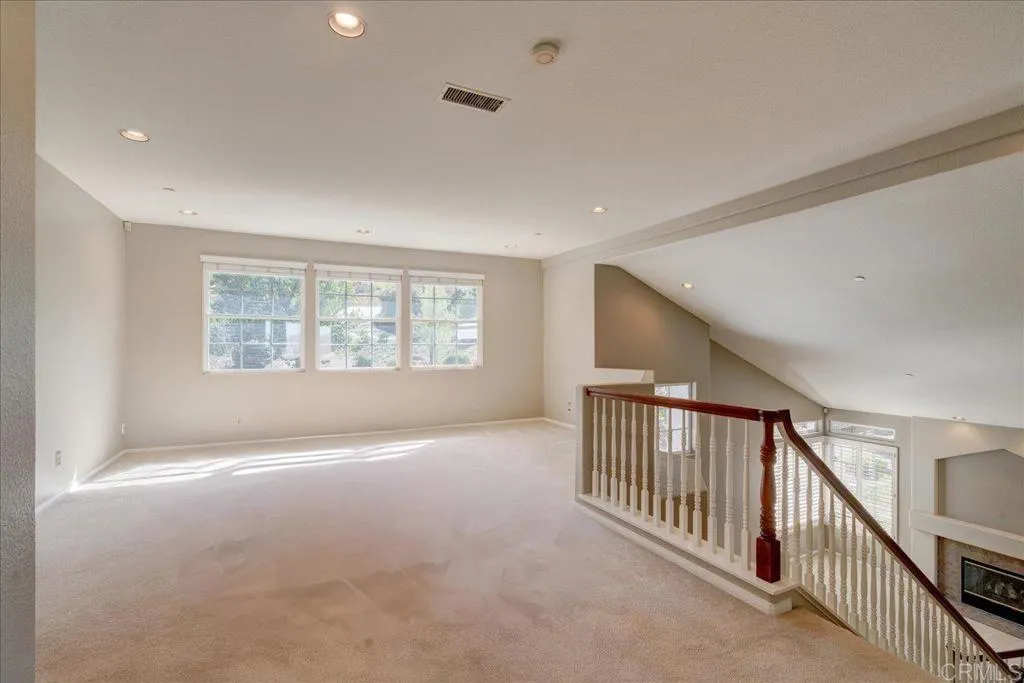 https://cdn.realtyfeed.com/cdn/127/306349424/98d43c9276d6117074b1f44c090828a9.webp