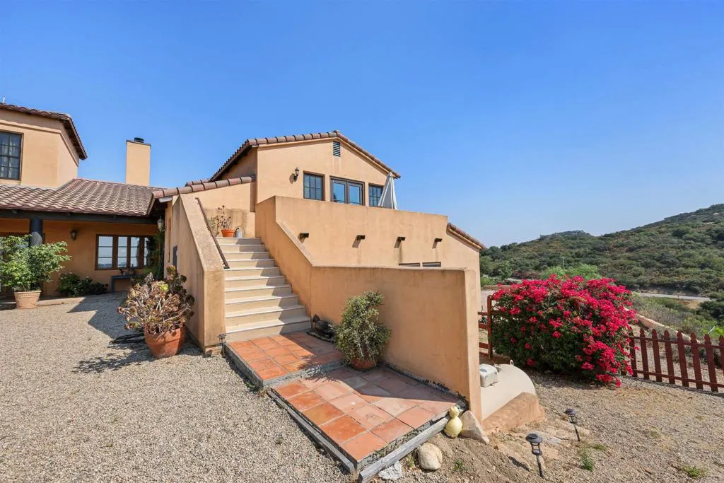 https://cdn.realtyfeed.com/cdn/127/306349466/28b92f9f24e42120a150884dc918292b.webp