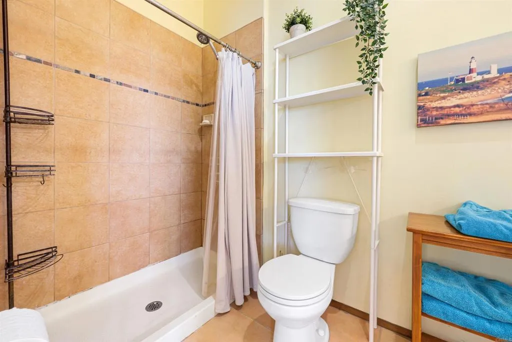 https://cdn.realtyfeed.com/cdn/127/306349466/88d77c586afb9142dd8561cc29e15b1d.webp