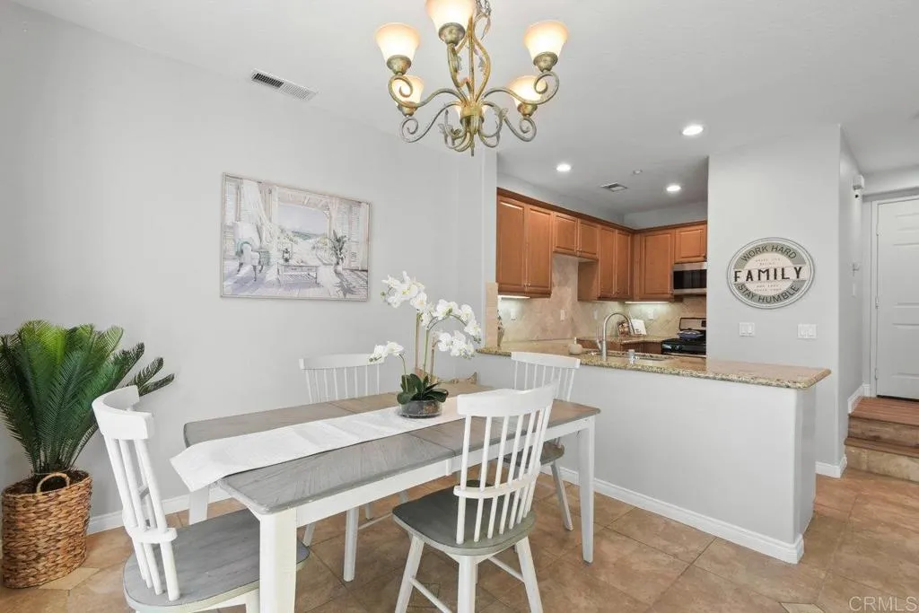 Photo #5: PTP2500638 Listing 