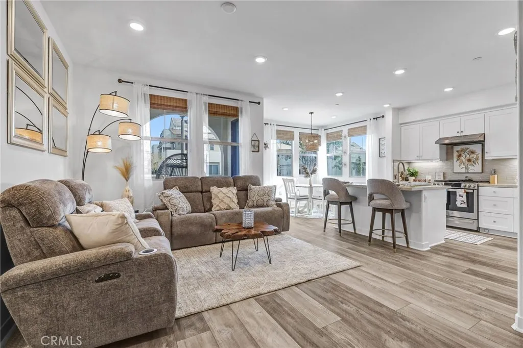 1401 Lasso Way Unit 105 Way, Rancho Mission Viejo, Ca 92694