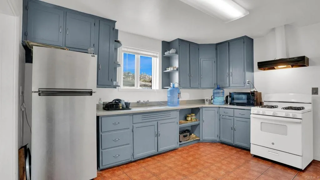 https://cdn.realtyfeed.com/cdn/127/306350956/5577fedb4a58b5ba09c46b318747d636.webp