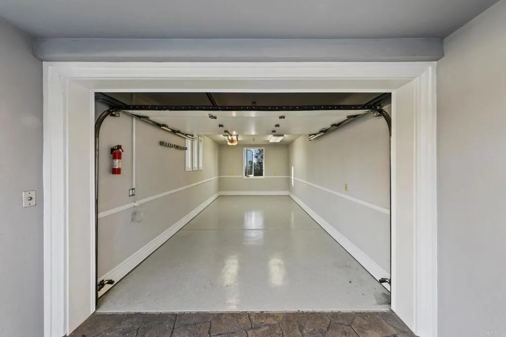 https://cdn.realtyfeed.com/cdn/127/306351098/56b0a42fae48a5911dc49aba303f88be.webp