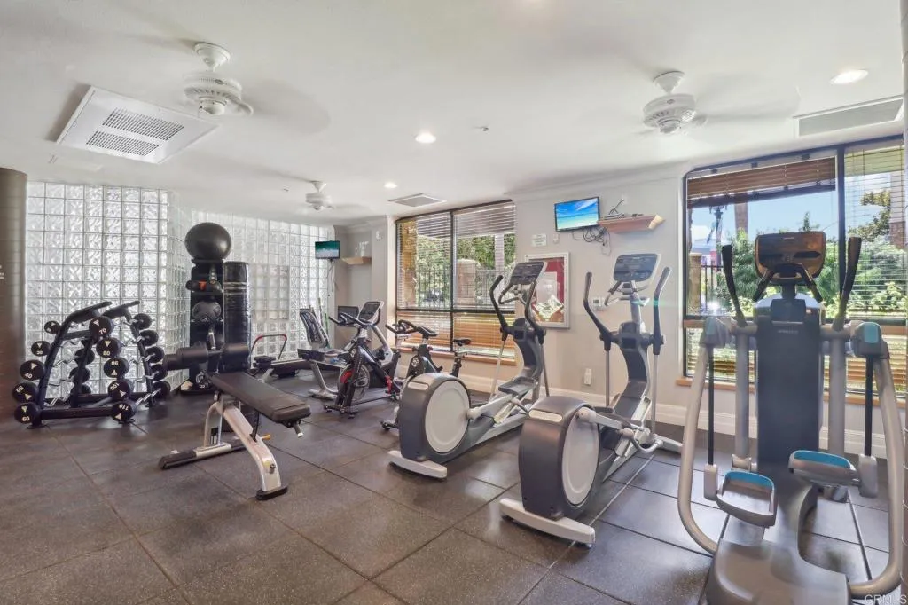 https://cdn.realtyfeed.com/cdn/127/306351413/6056c110822d54d0dba30256d04b4eec.webp