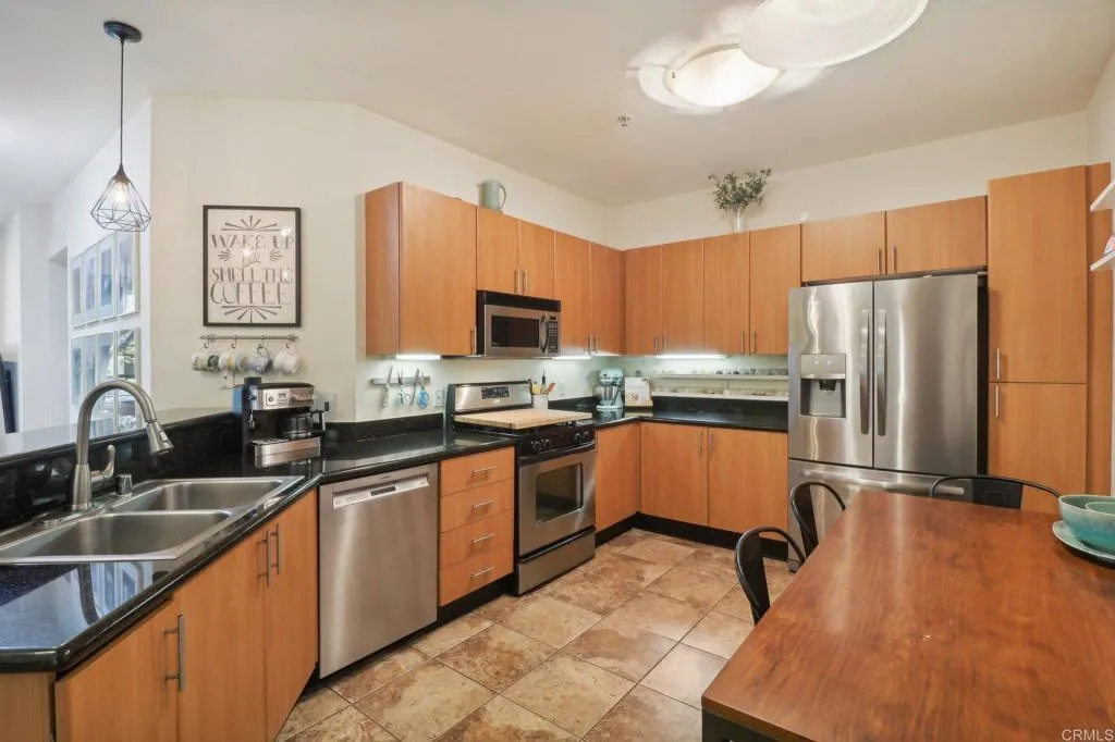 Photo #4: PTP2500693 Listing 