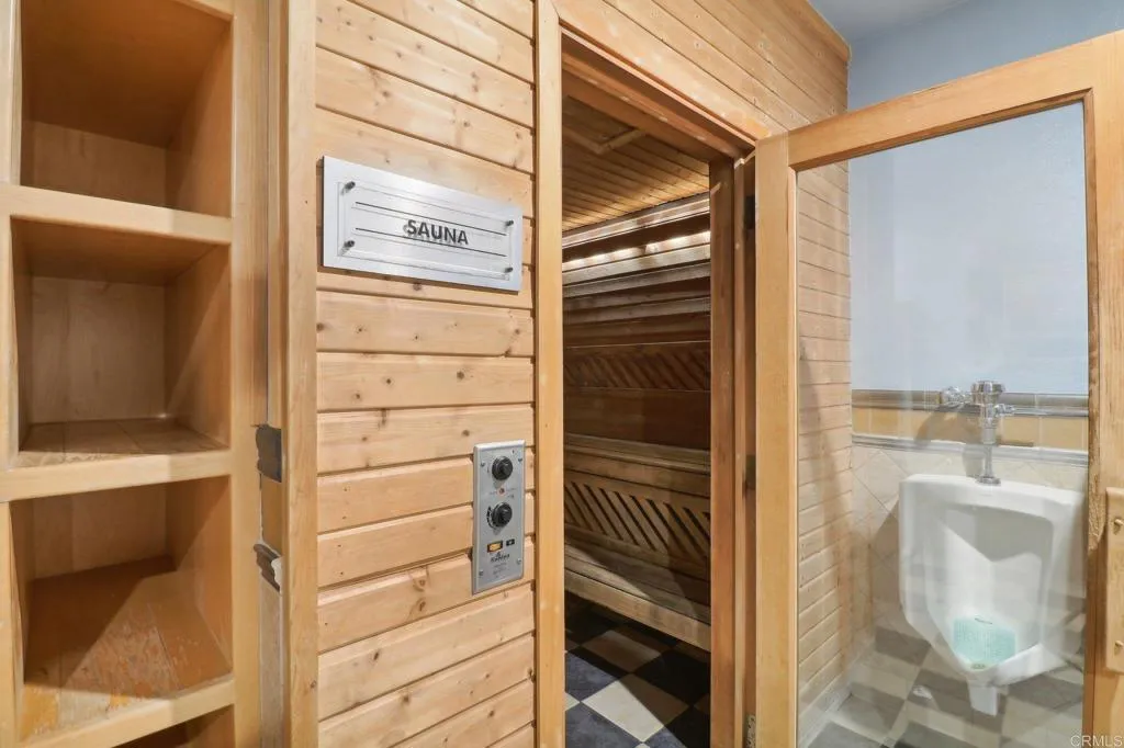 https://cdn.realtyfeed.com/cdn/127/306351413/d6f69198122d7ae2634603d698f67367.webp