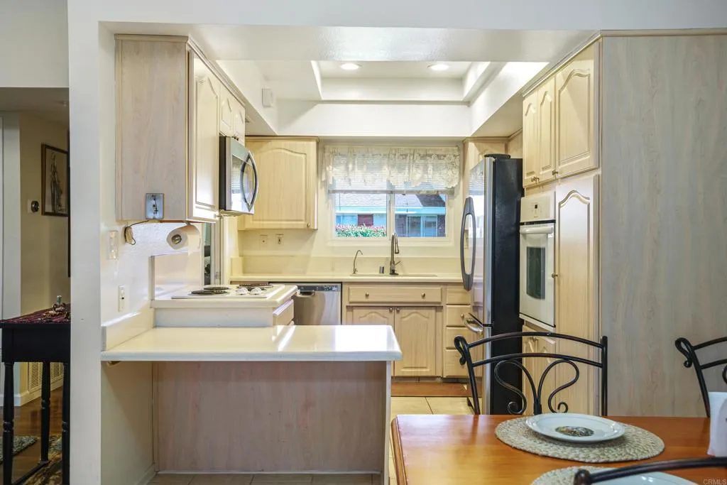 https://cdn.realtyfeed.com/cdn/127/306351535/2aba6db8ace0154b1fd815d281be3217.webp
