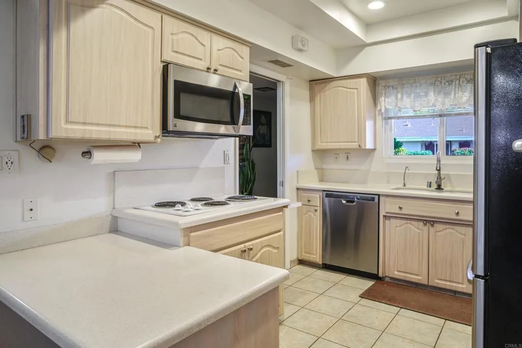https://cdn.realtyfeed.com/cdn/127/306351535/42710a51baf5ab65fb01bdee48b532e5.webp