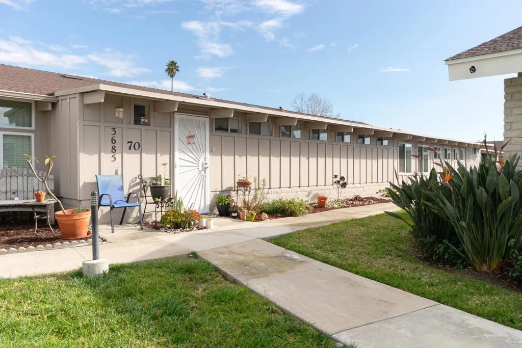 https://cdn.realtyfeed.com/cdn/127/306351535/95b5506b9510287a3c528bc88838ecd8.webp