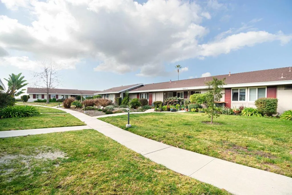 https://cdn.realtyfeed.com/cdn/127/306351535/996a5a3bf34215b5b9147bde10d3172f.webp