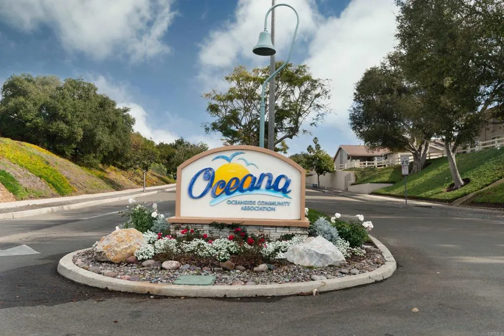 https://cdn.realtyfeed.com/cdn/127/306351535/a7d74cbf74f66108fe29f0afdffe60a1.webp