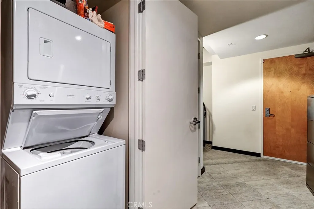 Photo #11: SB25018055 Listing: Photo #11