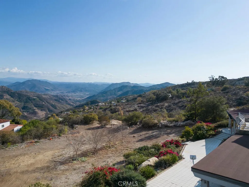 https://cdn.realtyfeed.com/cdn/127/306352291/ead4cb4235d00ffe4c231f5e53cf1e78.webp