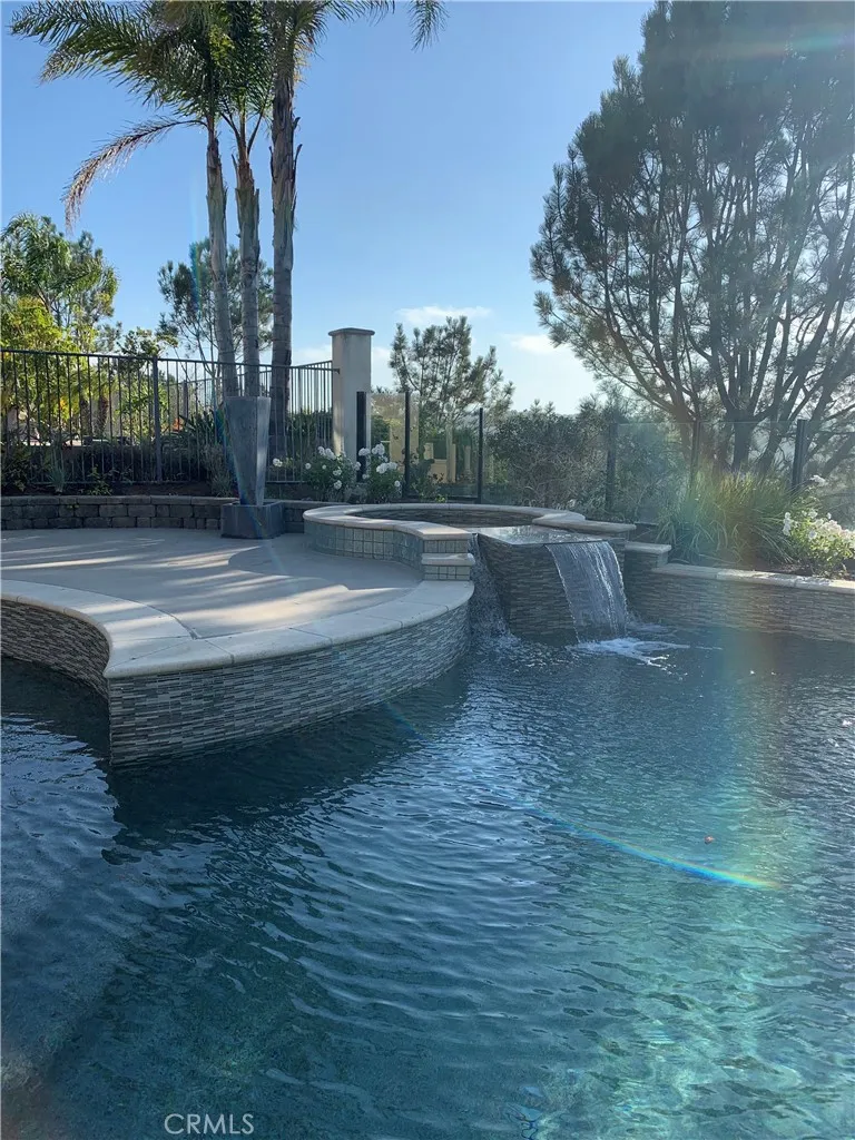 https://cdn.realtyfeed.com/cdn/127/306352544/0ae7f9d990c32a886fdc63e18d270e34.webp